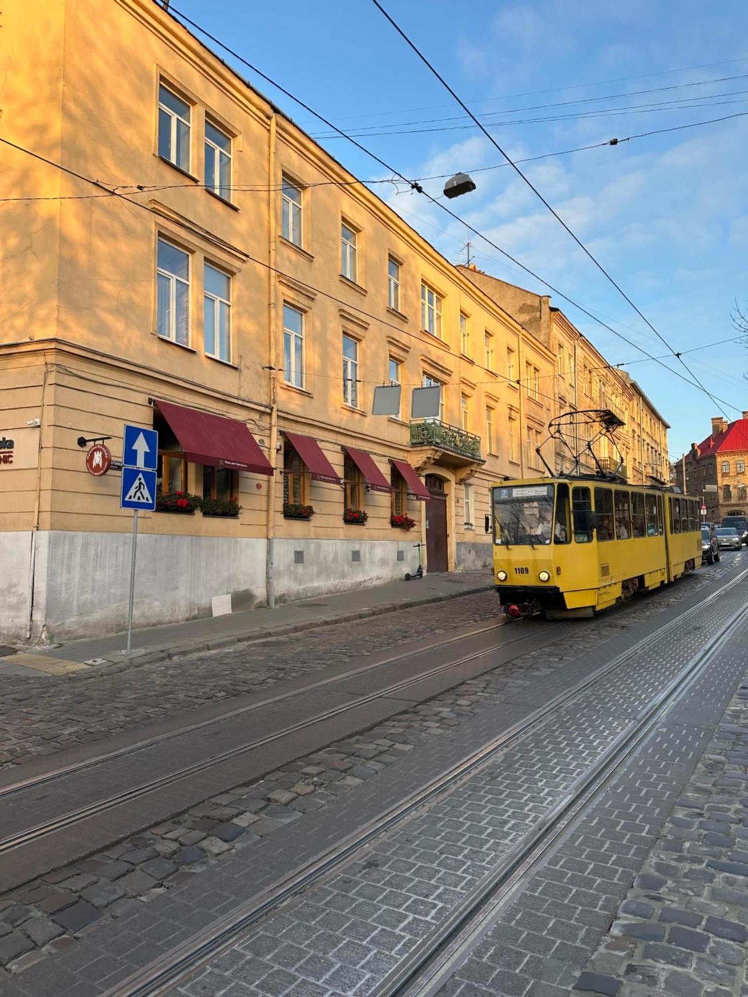 Apartment Vip Virmenska Street Lviv Bagian luar foto