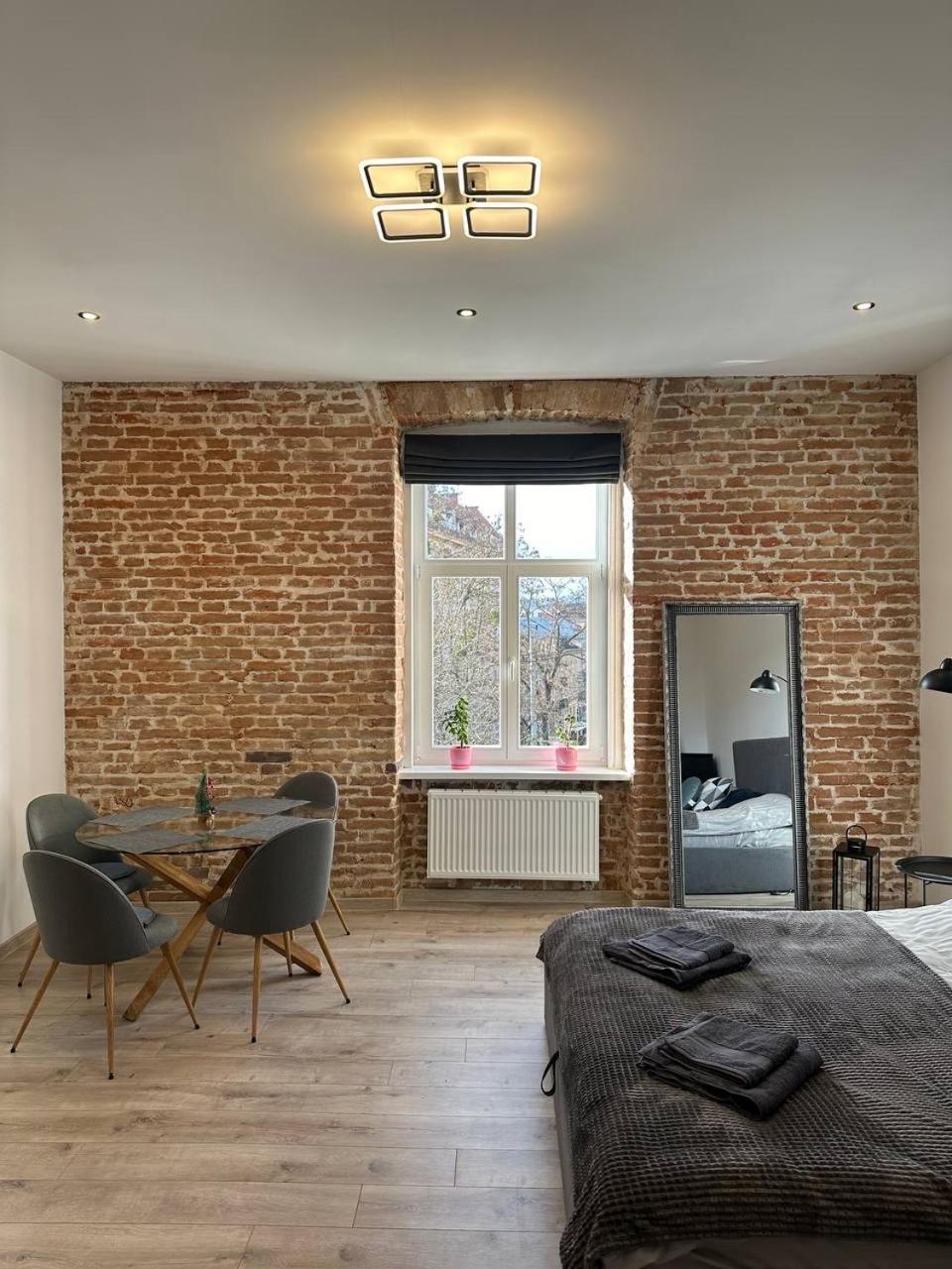 Apartment Vip Virmenska Street Lviv Bagian luar foto